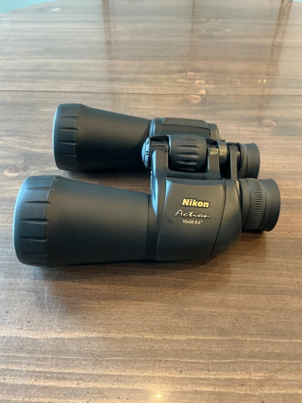 Nikon Action 10x50 6.5 Degree Japan Binoculars with Nikon Case